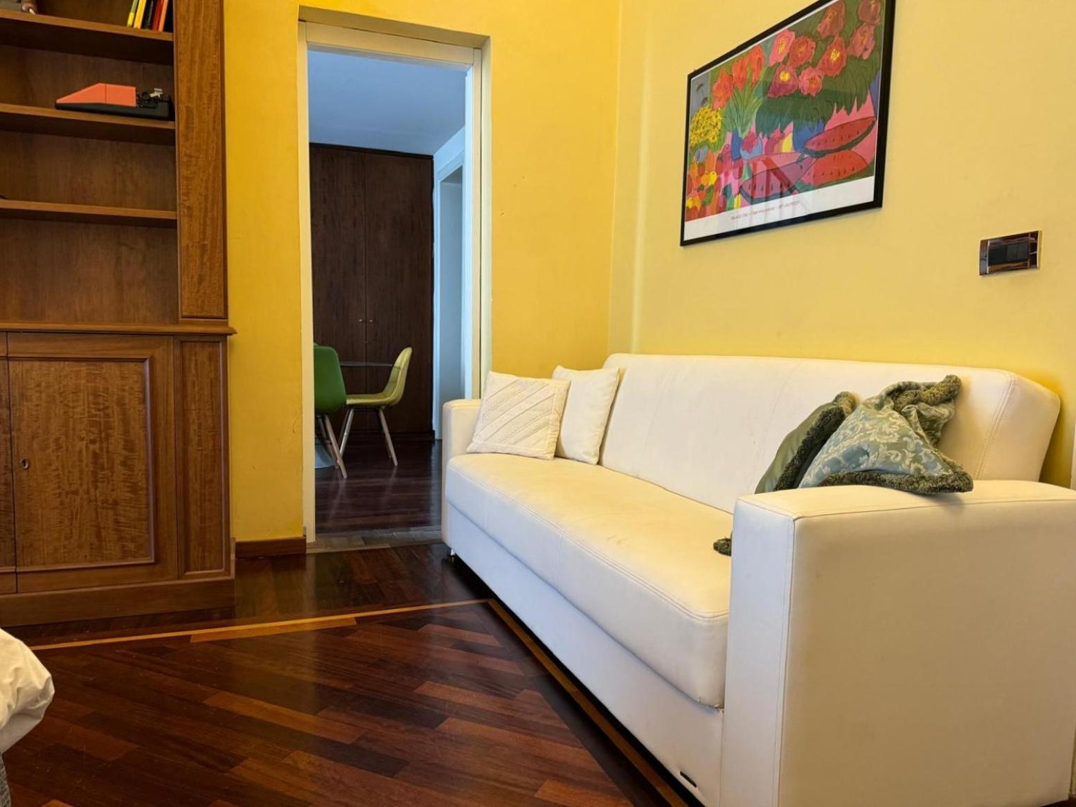 Queen 24 Taranto Rom bilde